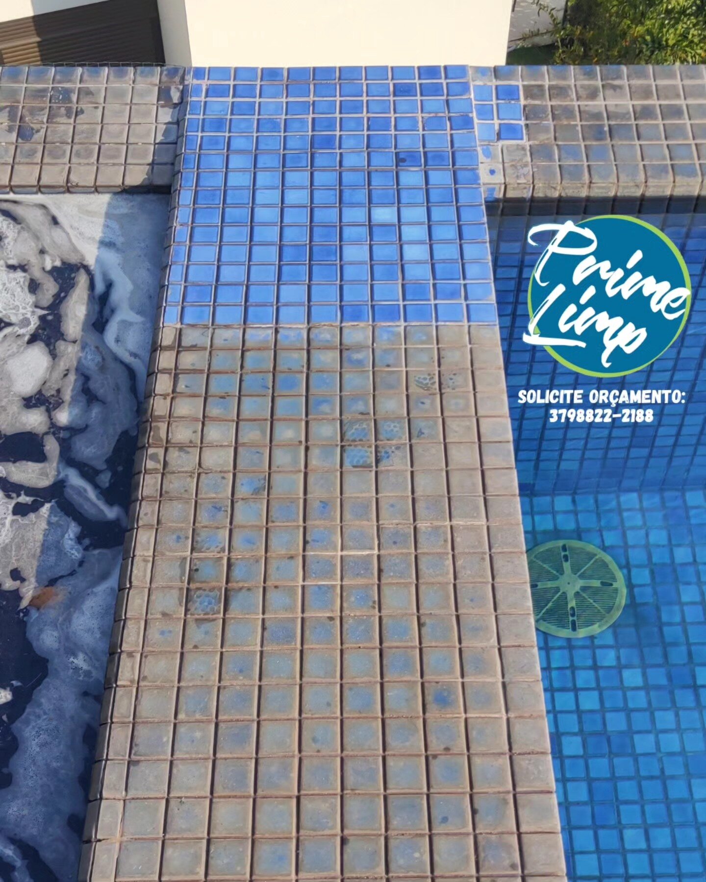 Borda de piscina com metade limpa pela Prime Limp